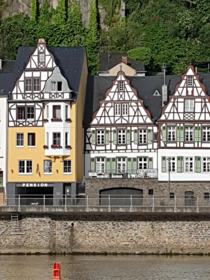 Hotel Haus Burgfrieden Commune fusionnée de Cochem-Land Extérieur photo